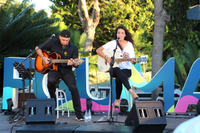 Concierto de la cantante malagueña Virginia Elósegui en el Jardín Botánico Universitario