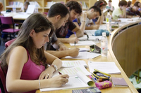 Bibliotecas amplían su horario por exámenes