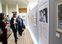 La muestra "Mujer y trabajo en España", un homenaje al papel femenino en el mundo laboral