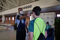 Toma de temperatura a la entrada